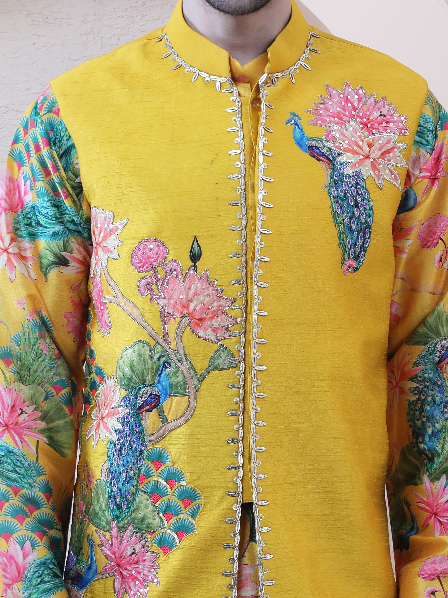 MAYURA (PEACOCK) HAND EMBROIDERED DESIGNER BUNDI SET – MUSTARD