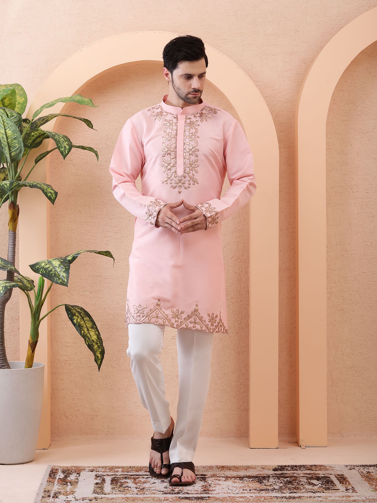 NAQSH – APPLIQUÉ DESIGNER KURTA – POWDER PINK