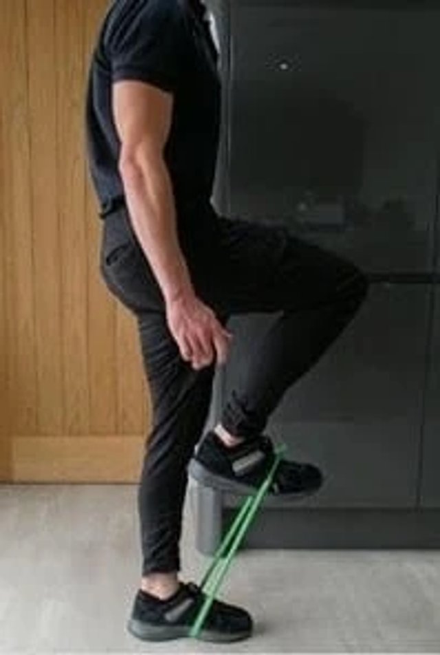 Standing hip flexion