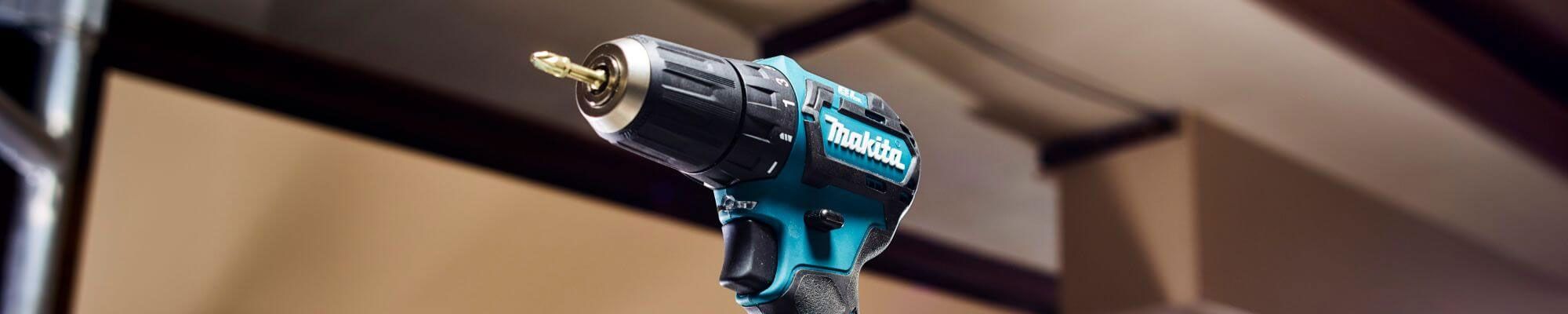 Banner van een Makita schroef-boormachine