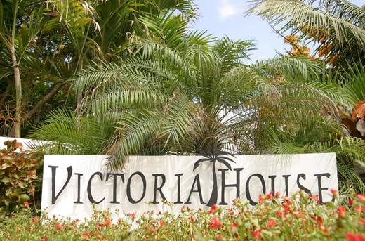 Victoria House Hotel