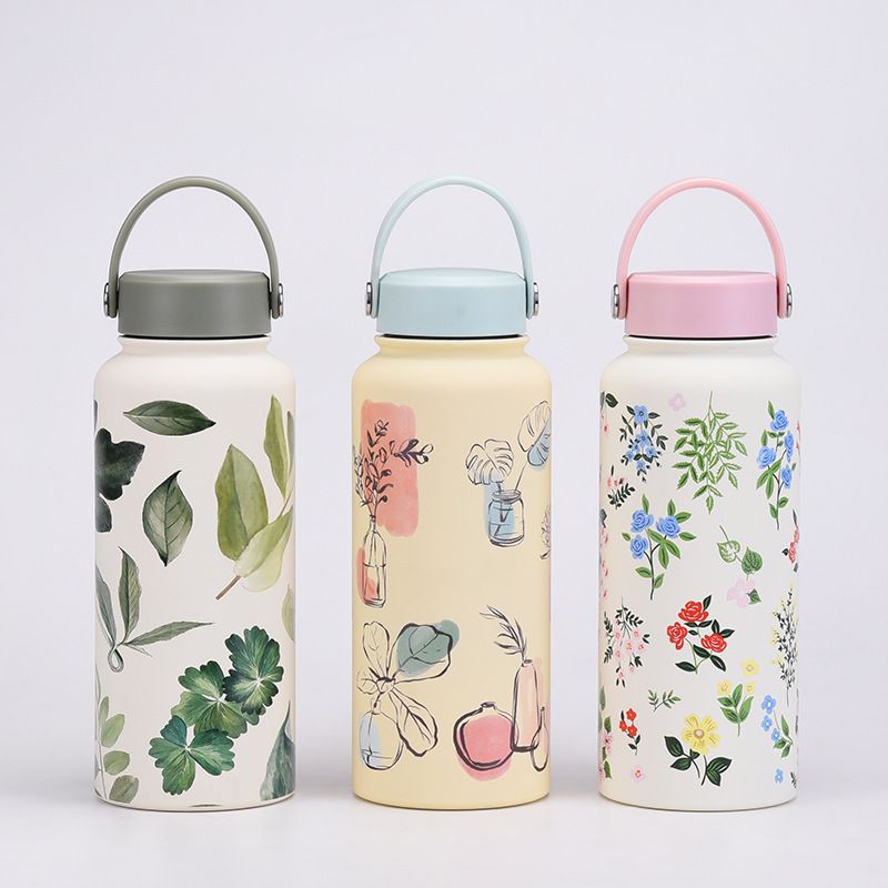 vacuum insulated stainless steel water bottle with custom design