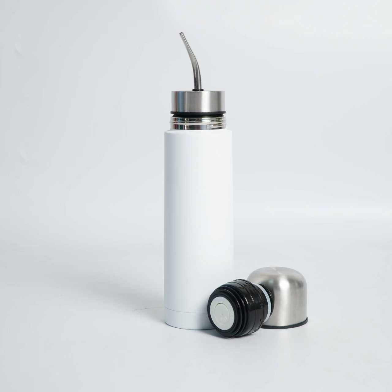 White stainless steel mate tea bottle with straw and cap set