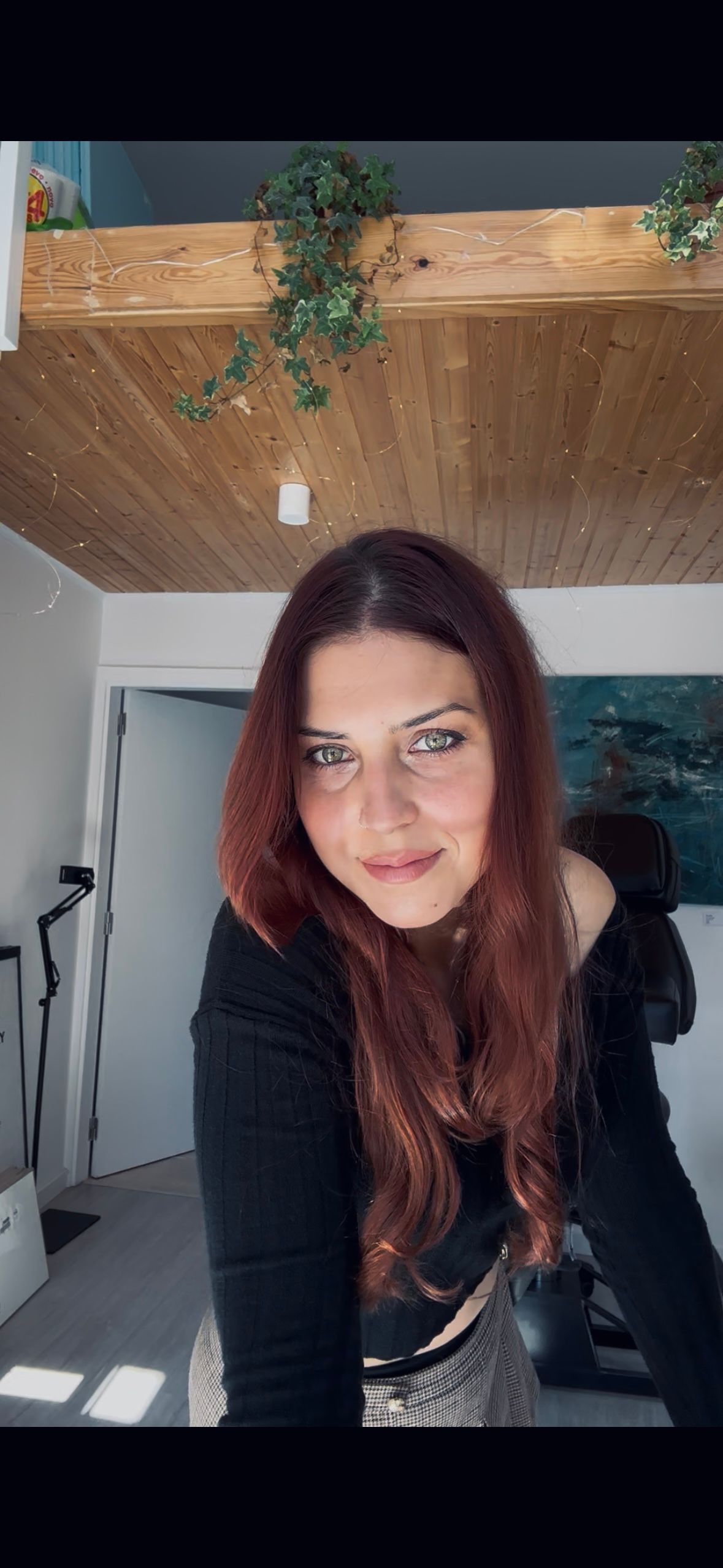 Bare Ania