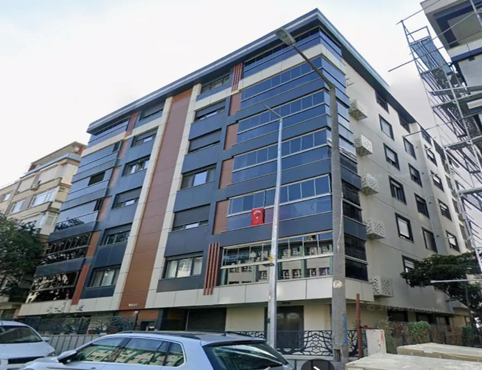 KÜÇÜKYALI MAH. ESKI BAĞDAT CADDESI, NO10