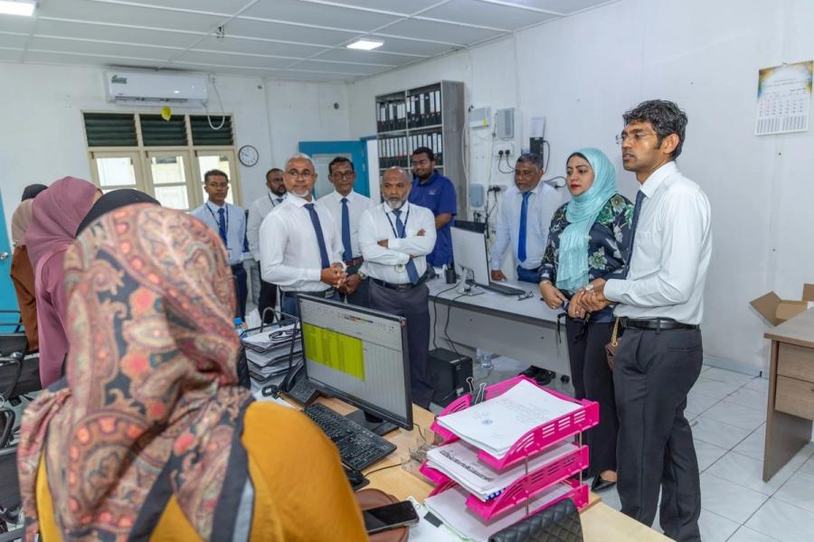 STELCO MD Azwar and Deputy MD Muzna visit and meet the staff at the the formlery Fenaka Office in Fuvahmulah