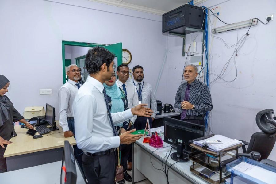 STELCO MD Azwar and Deputy MD Muzna visit and meet the staff at the the formlery Fenaka Office in Fuvahmulah