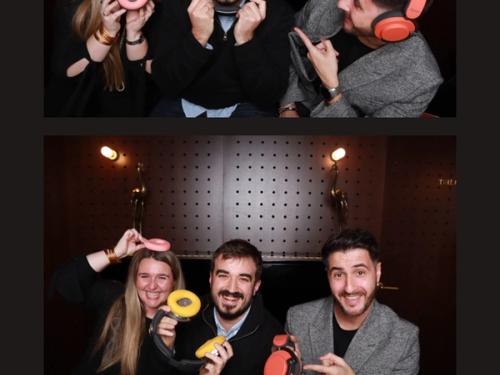 Evento corporativo Dyson con fotomatón 360° y branding personalizado en Madrid