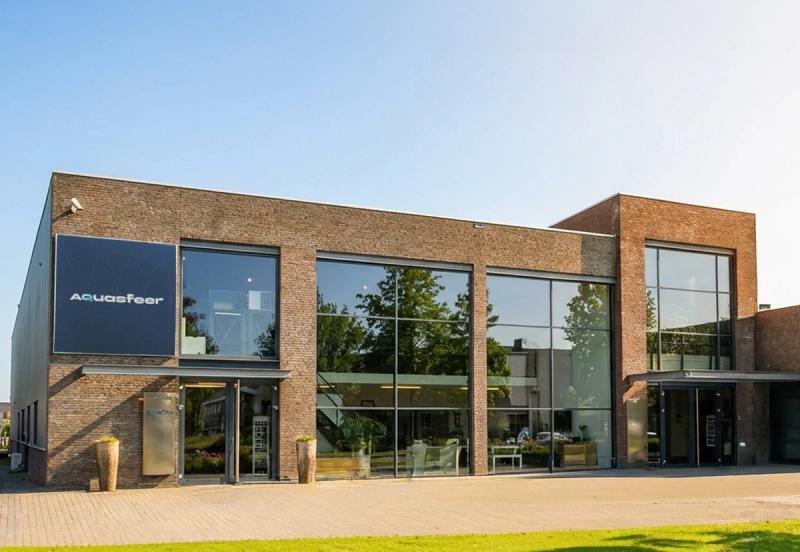 Een goed gesprek als start van jouw zwembad