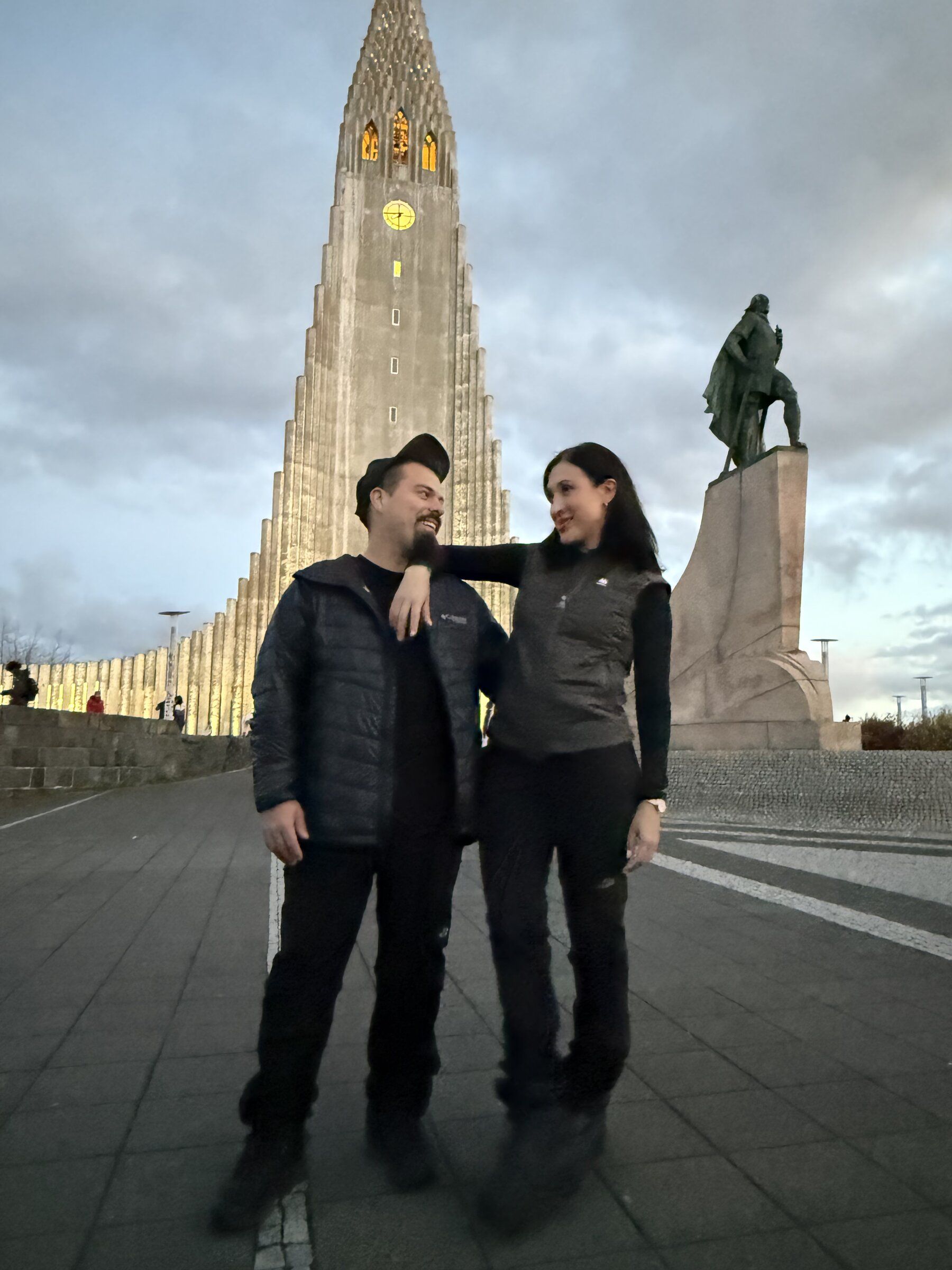 Eve y Tito — tus compañeros de viaje