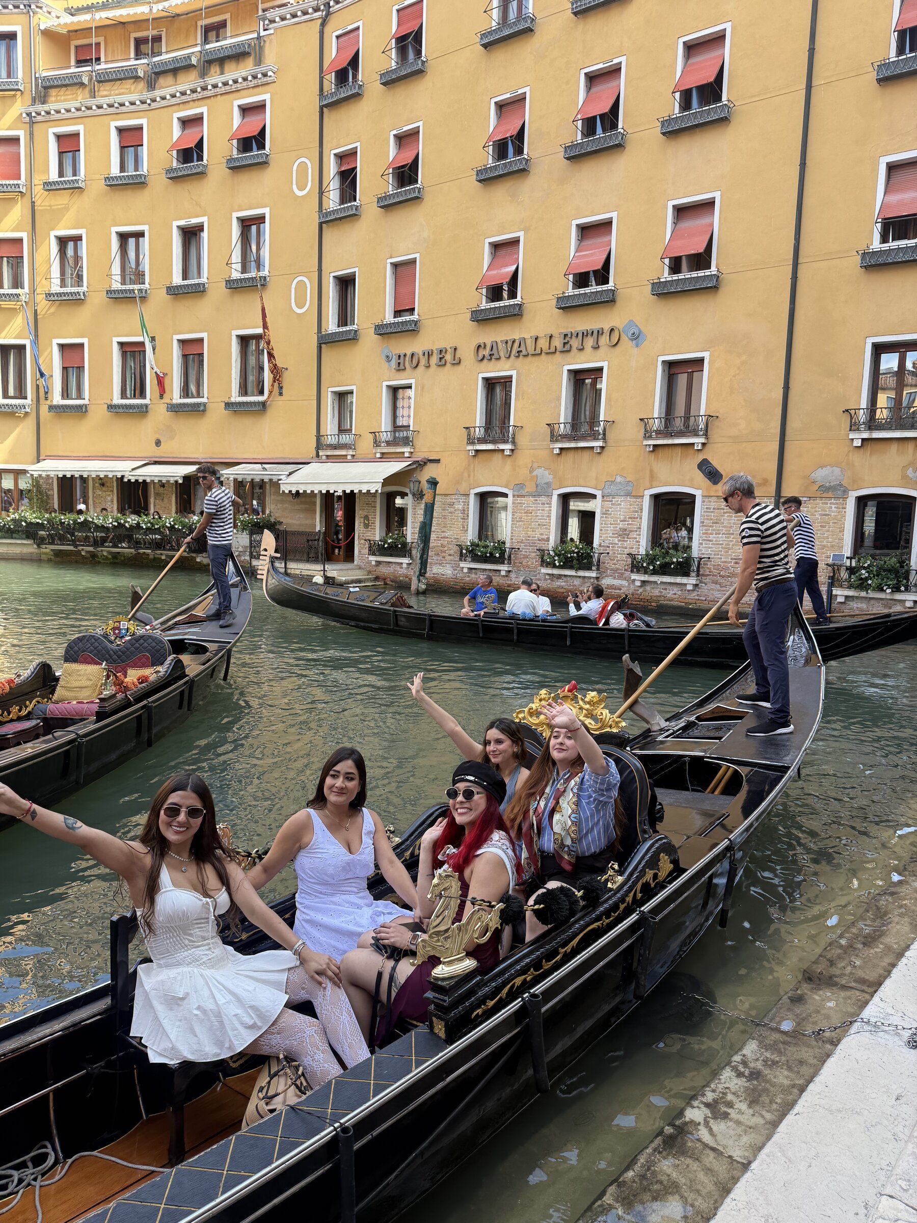 Gondolas en venecia