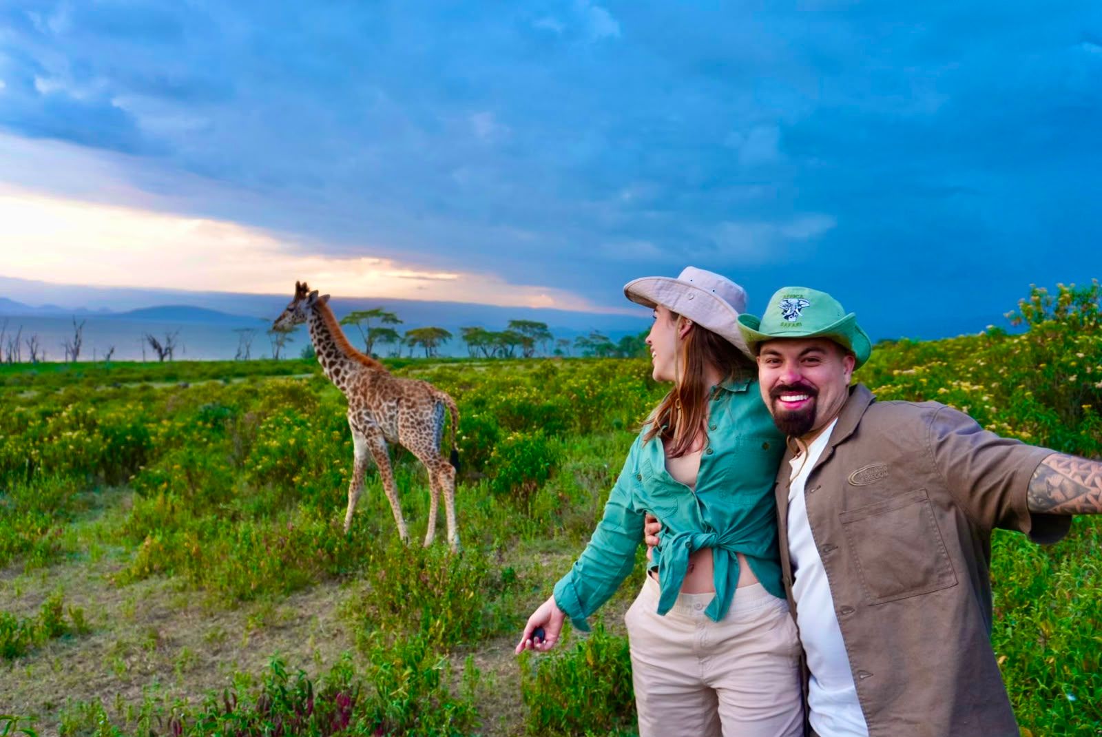 Eve y Tito — tus compañeros de viaje
