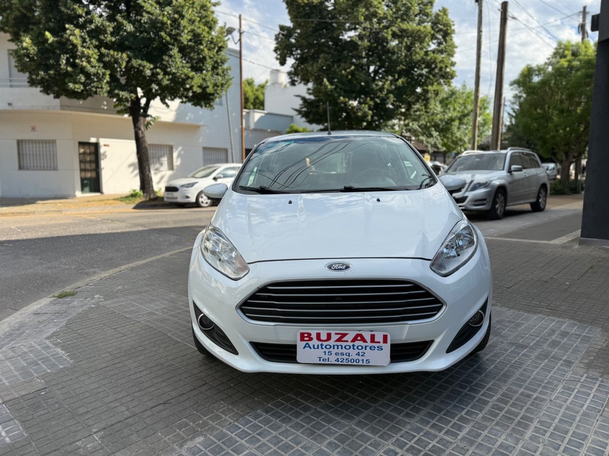 Ford Fiesta kinecting SE Mt