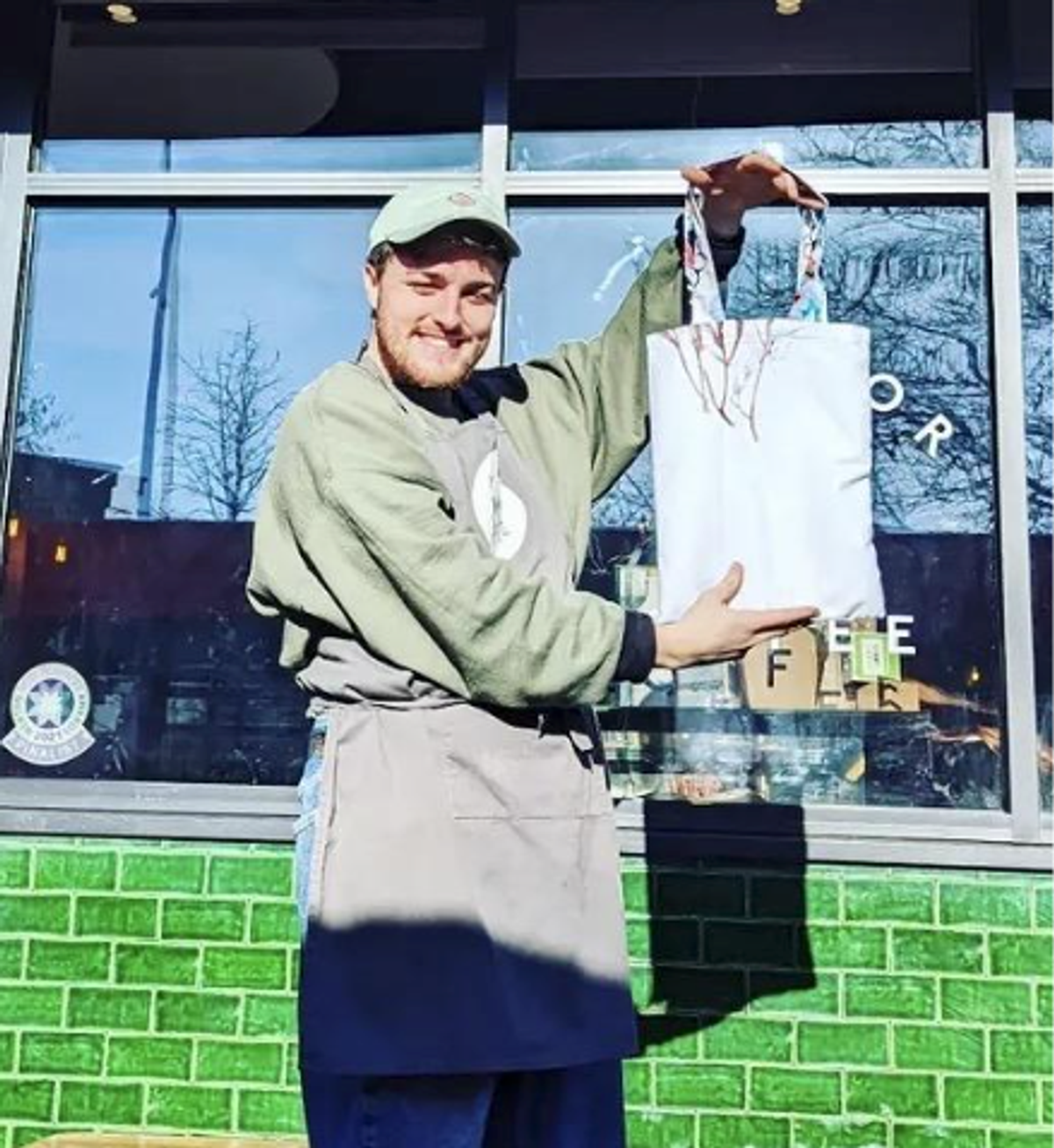 Carry more, waste less: how 300 preloved tote bags changed hands in Merton