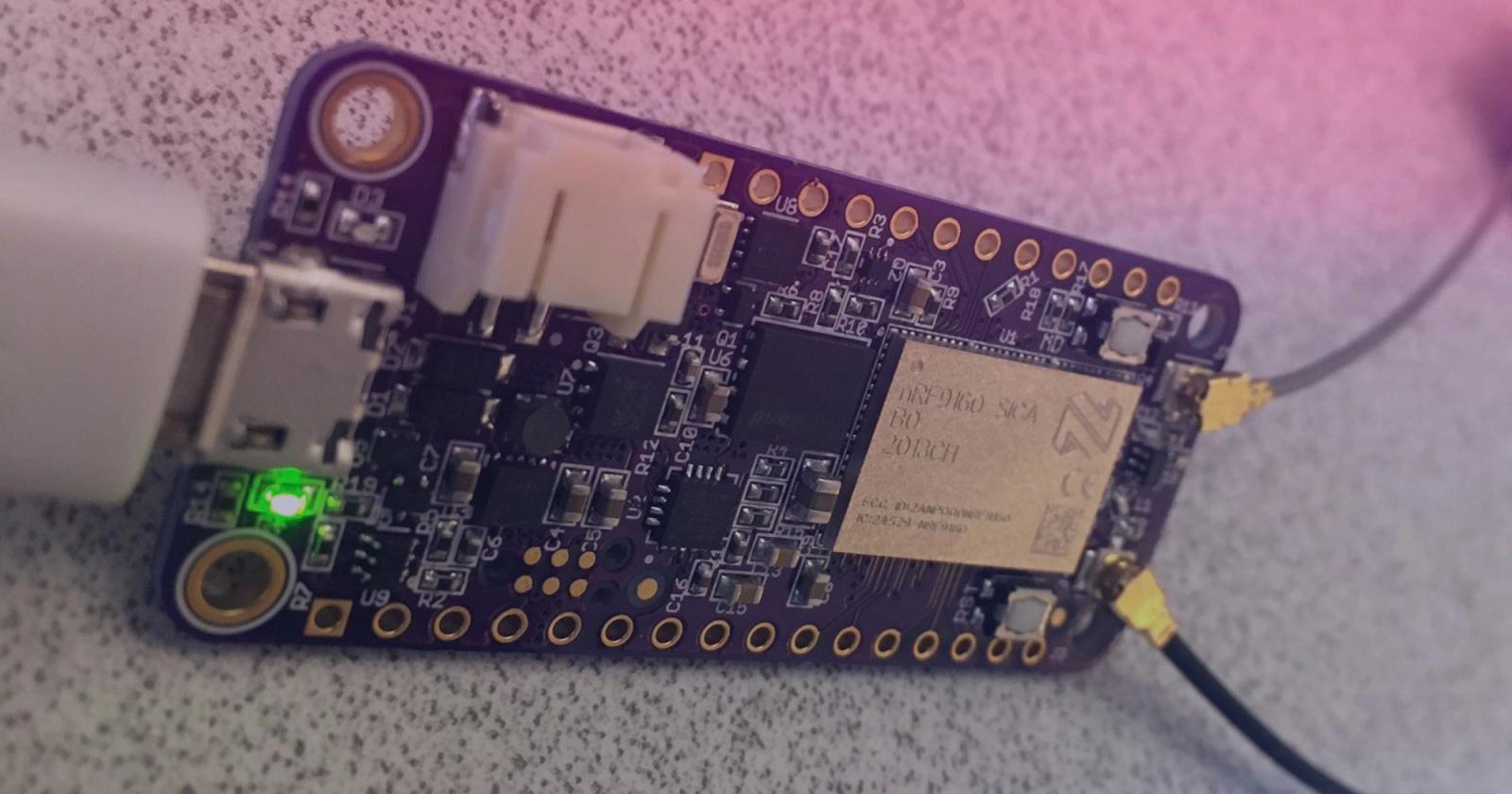 nRF9160 Feather board