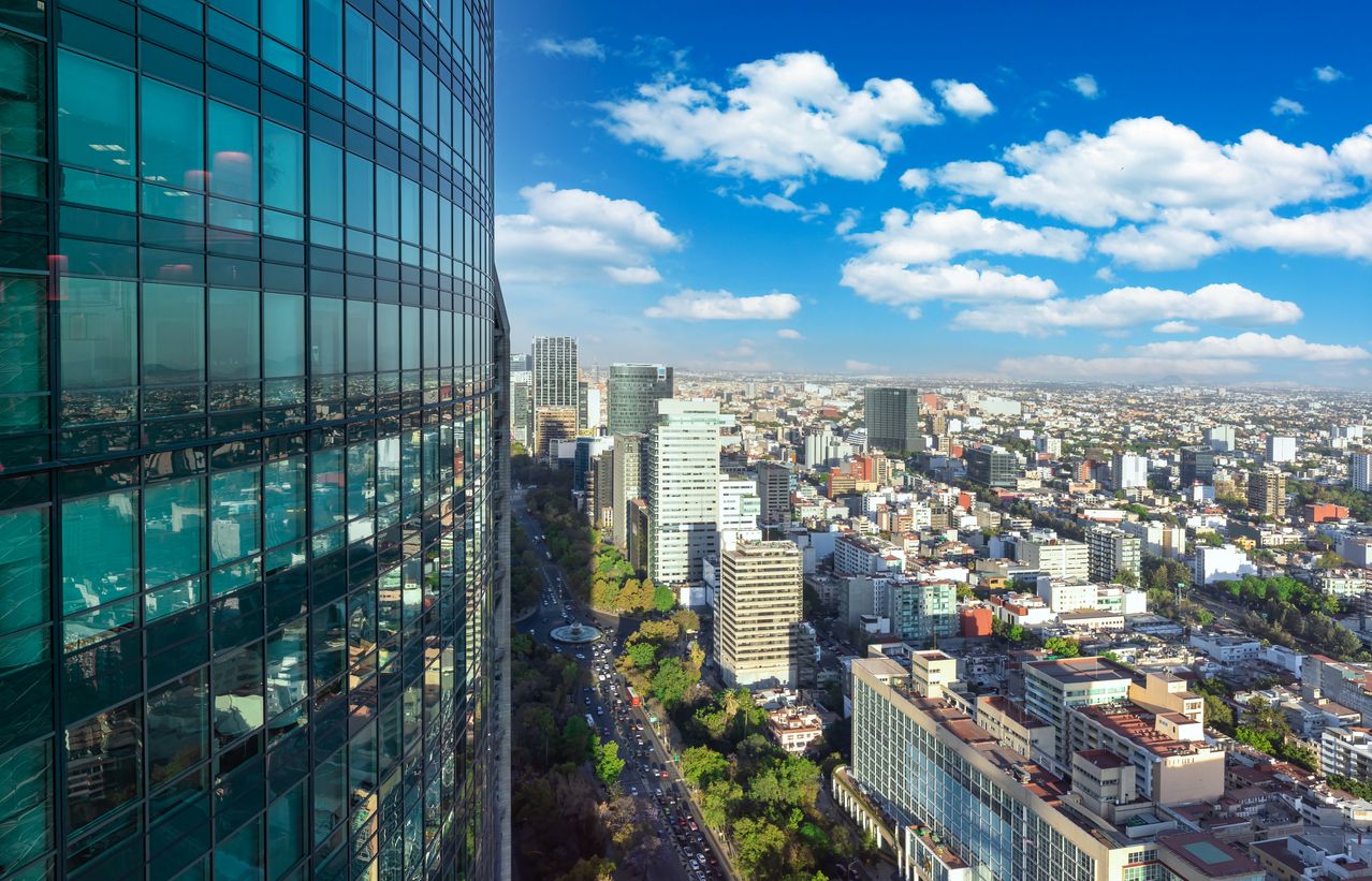 Vista panorámica del skyline del centro empresarial y financiero de la Ciudad de México
