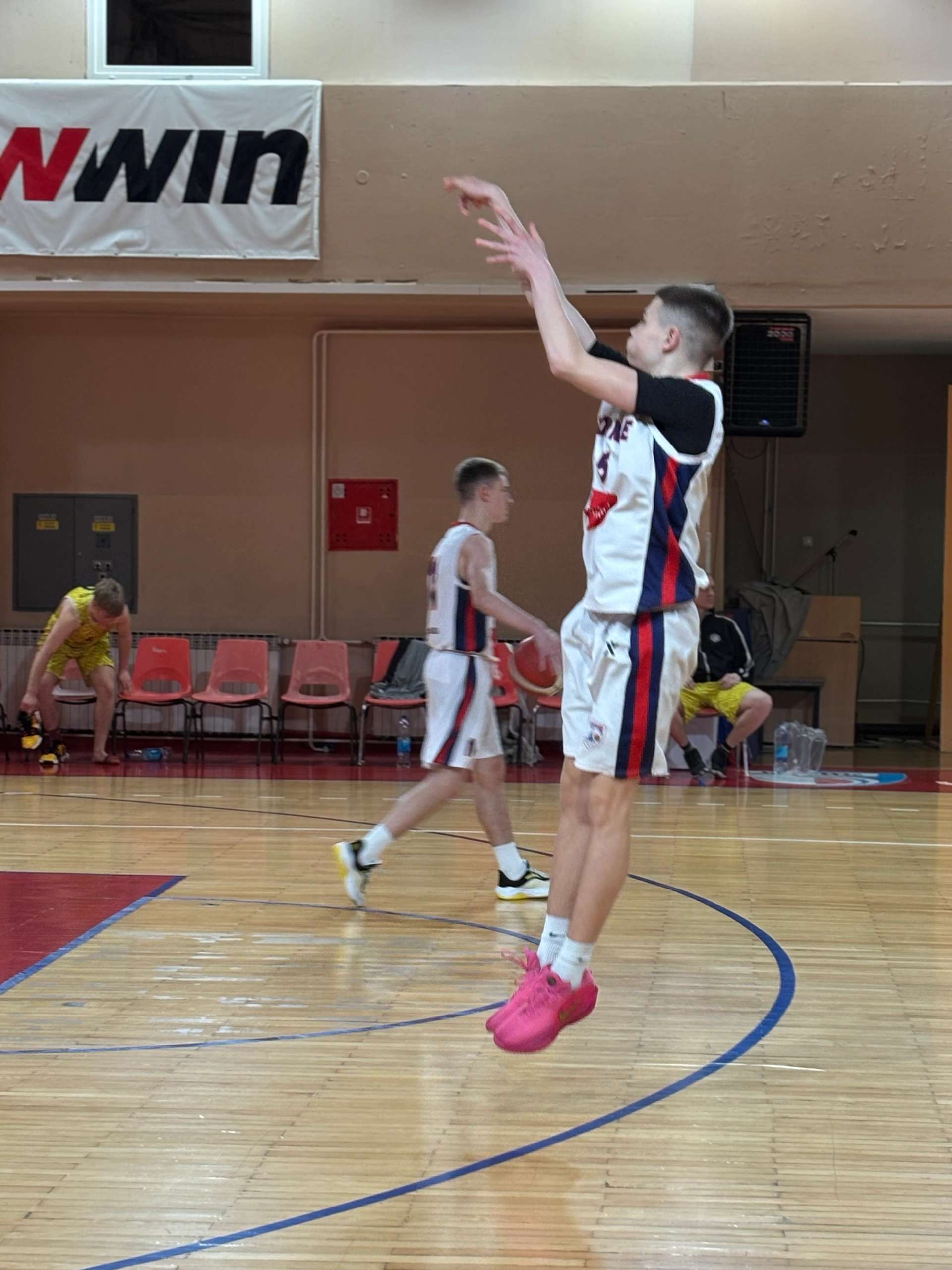 Seniori odnijeli pobjedu