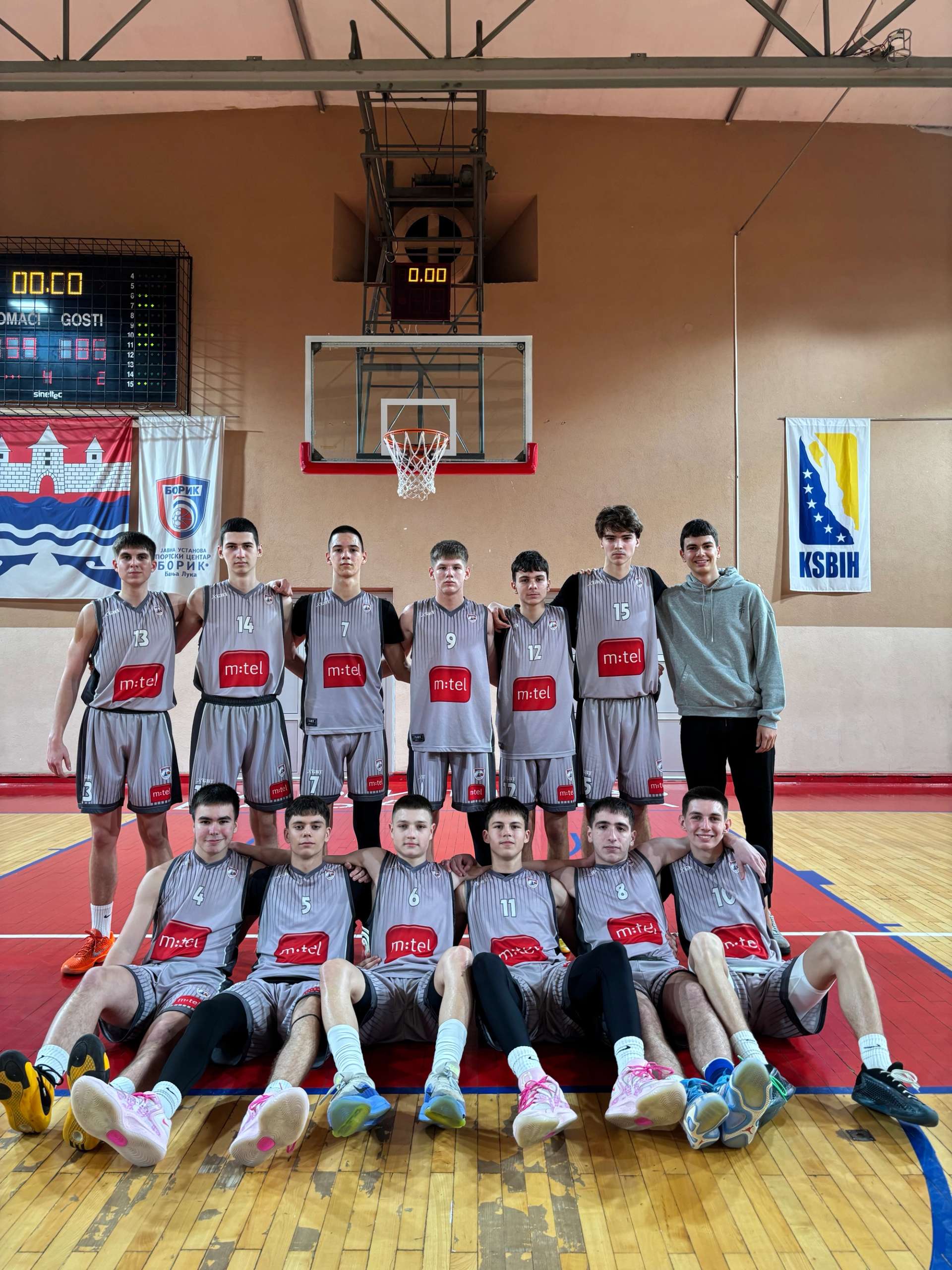 Kadeti nastavljaju niz