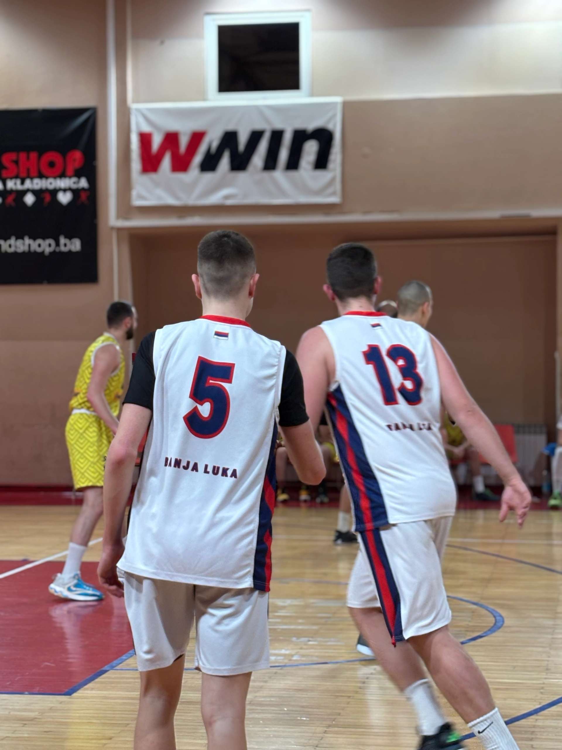 Seniori odnijeli pobjedu