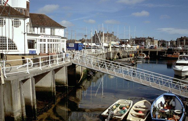 Royal Norfolk and Suffolk Yacht Club