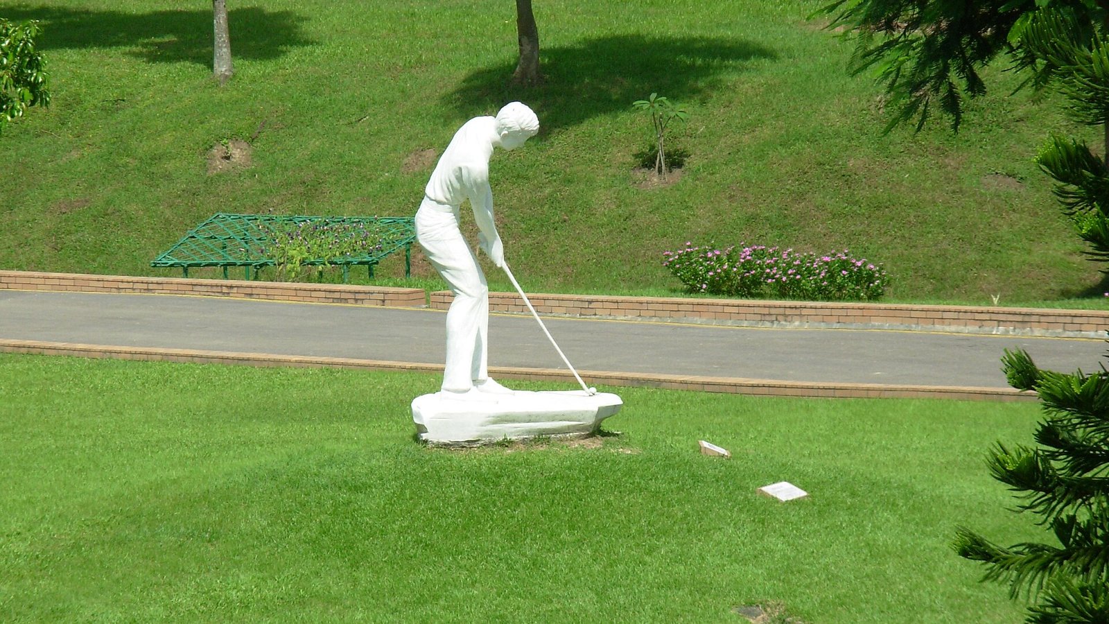 Bhatiary Golf and Country Club
