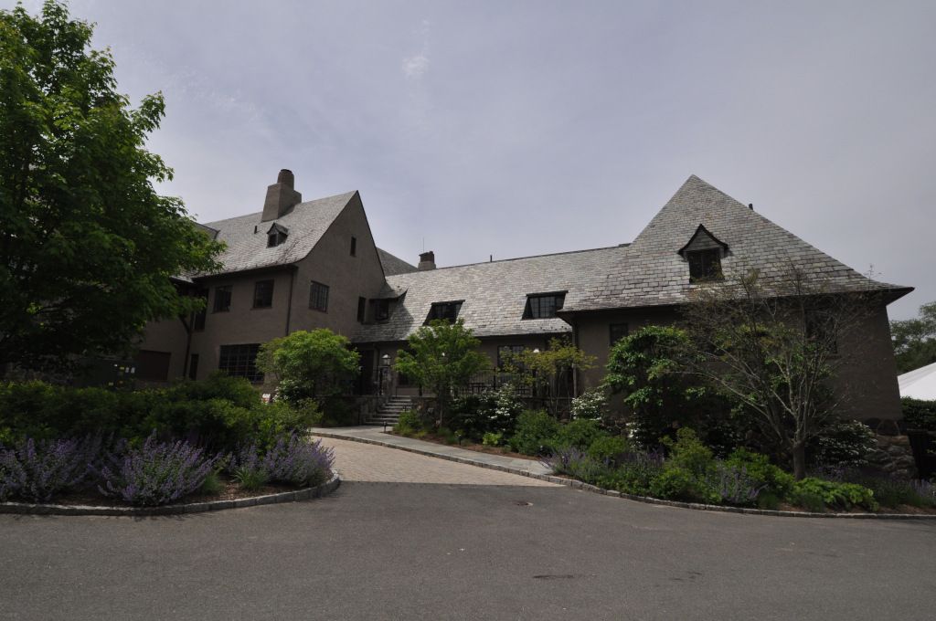 Quaker Ridge Golf Club