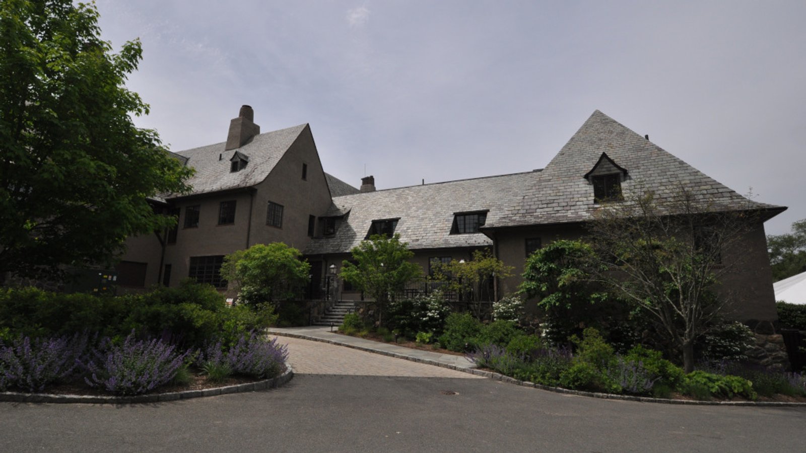 Quaker Ridge Golf Club