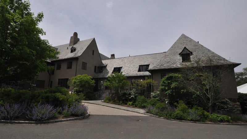 Quaker Ridge Golf Club