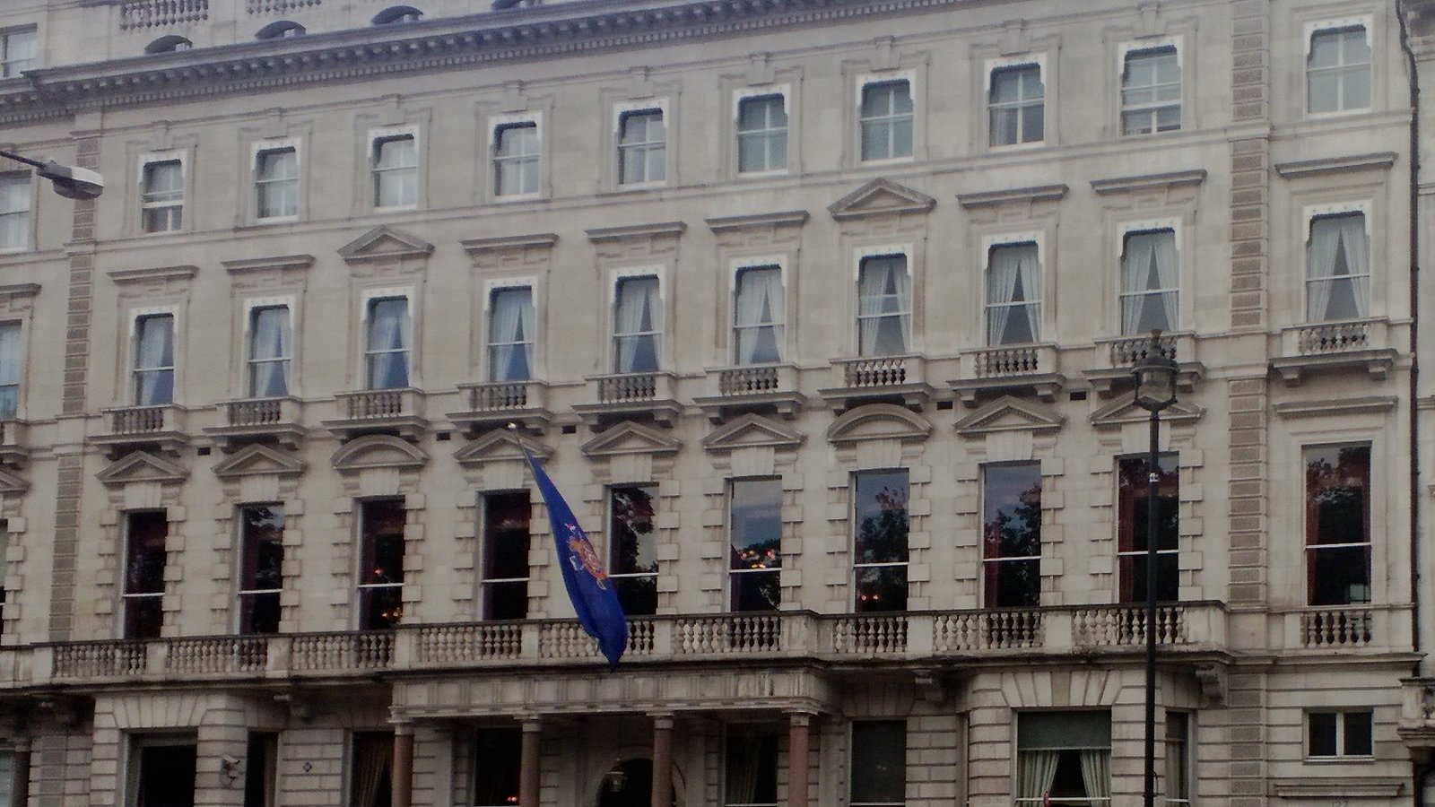 Cavalry and Guards Club