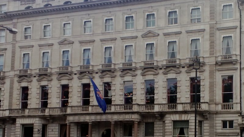 Cavalry and Guards Club