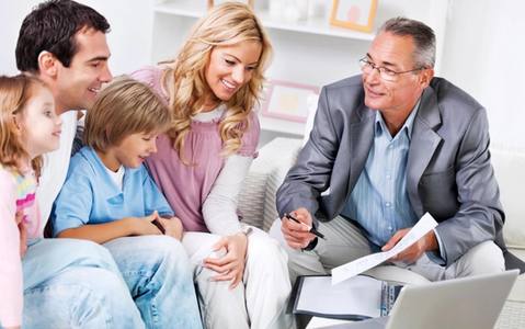 How the Life Licence Qualification Program Benefits Insurance Agents