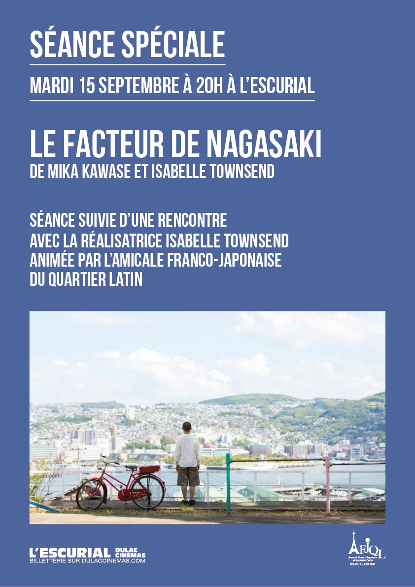 Affiche de la séance spéciale « Le Facteur de Nagasaki » à L'Escurial : un homme de dos, près d'un vélo rouge, contemple la baie et les collines de Nagasaki.