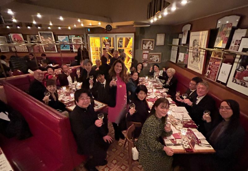 Premier diner de l'AFJQL au Japon, au bistro Le Petit Tonneau