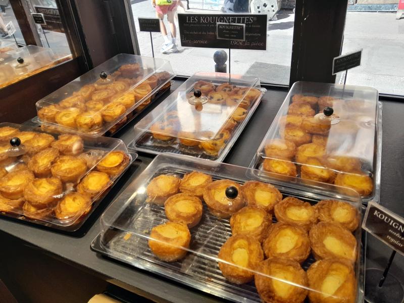 Les mini kouign-amanns.