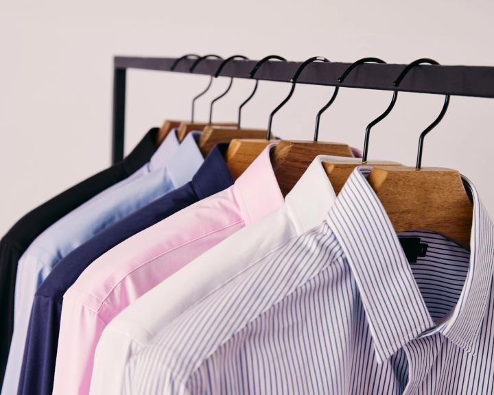 Como armazenas camisas sociais