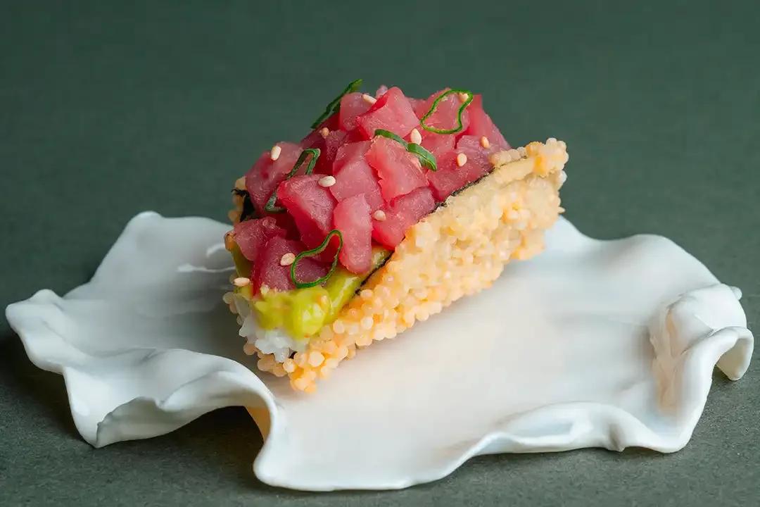 Taco Nori Thon Cru & Guacamole