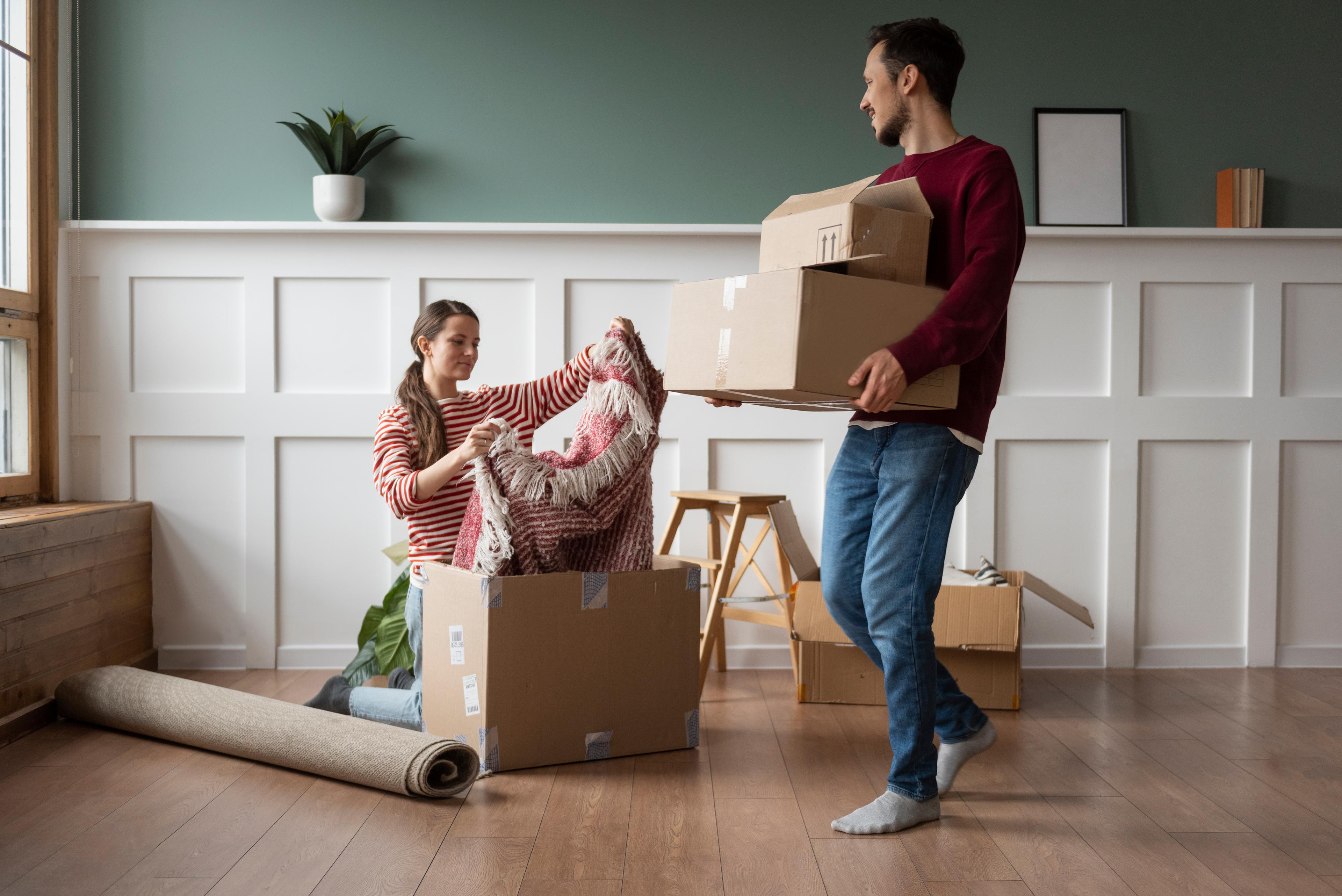 moving house, boxing, blankets