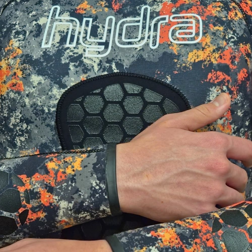Hydra wetsuit chest loading pad, red camo
