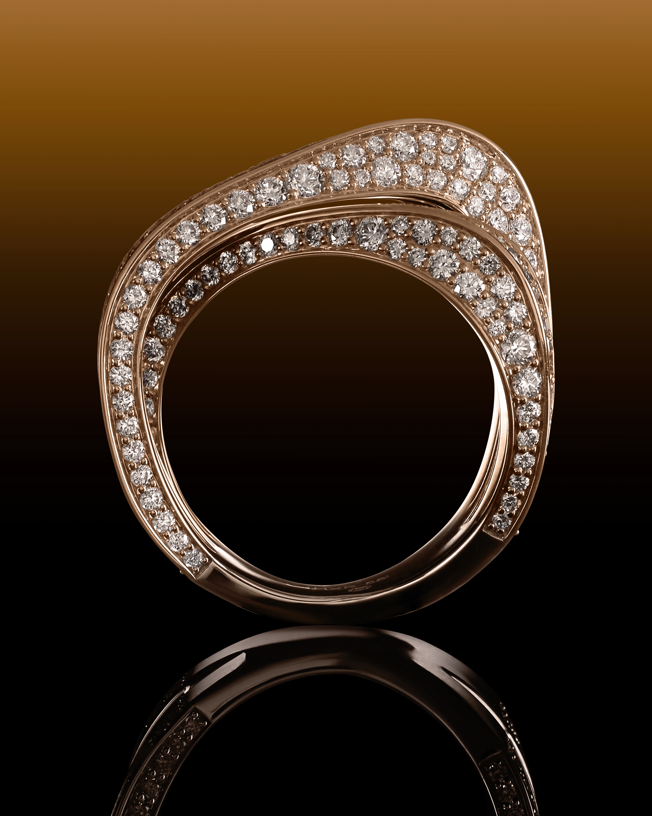 Infinite collection 18k recycled rose gold pave ring set with lab-grown diamonds.