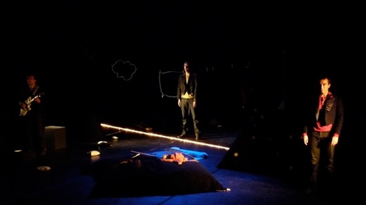 Mon Pantalon est décousu 2008 — photo Muriel Delamotte