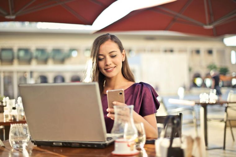 Entrepreneur consulting a tax advisor online about small business deductions — Harness platform helping maximize 2025 tax savings.
