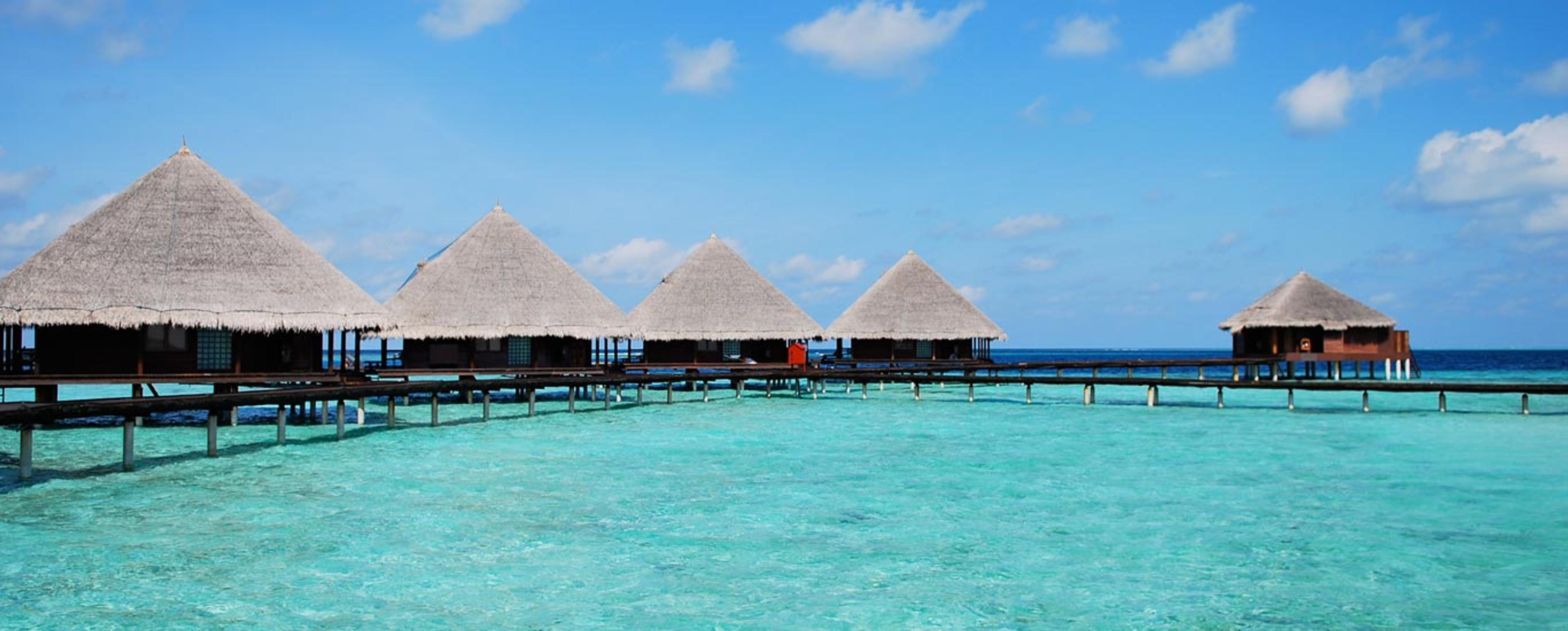 Dubai & Maldives Honeymoon Escape