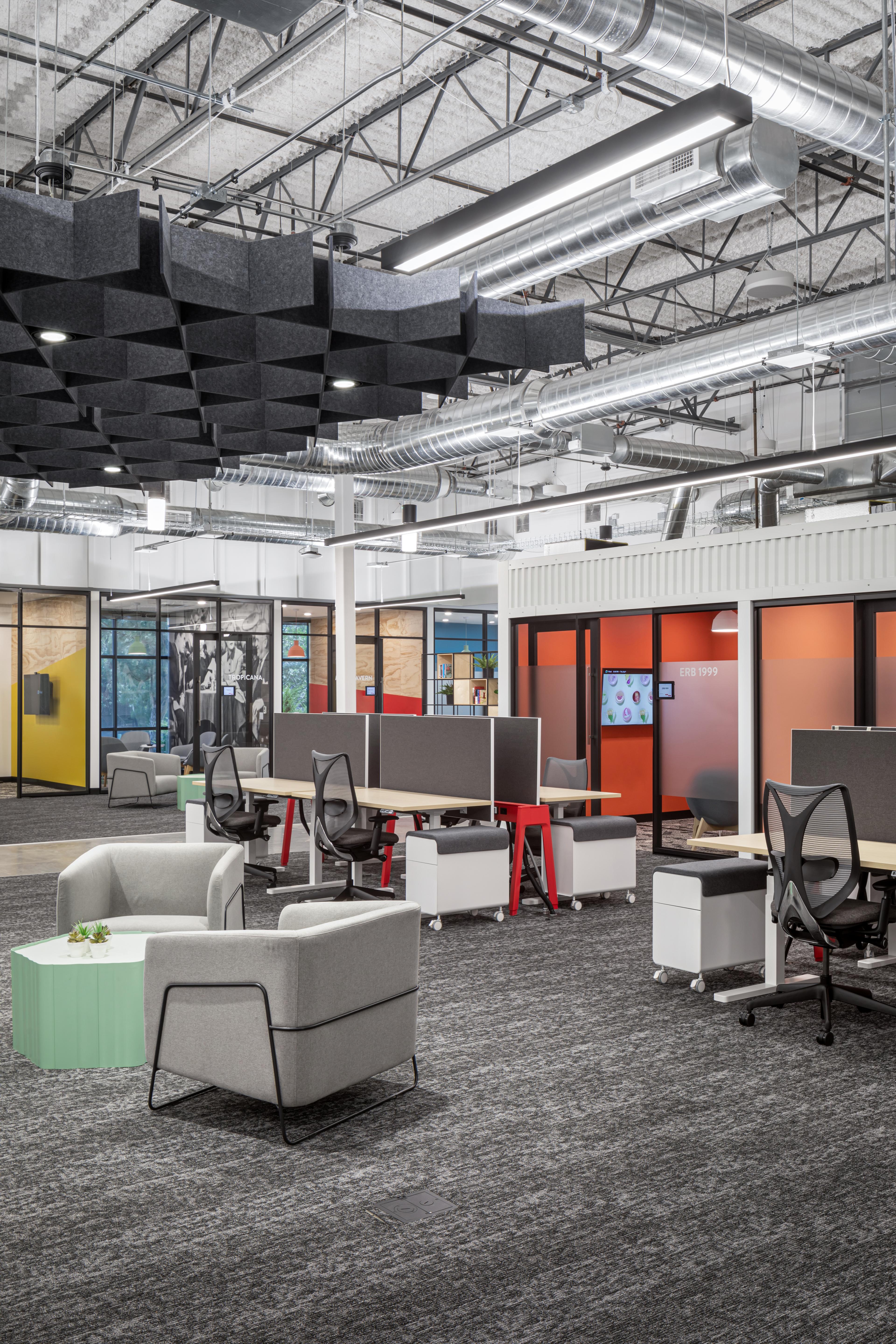 Turf's Hex Cloud acoustic ceiling scape at the Opentable Support office.