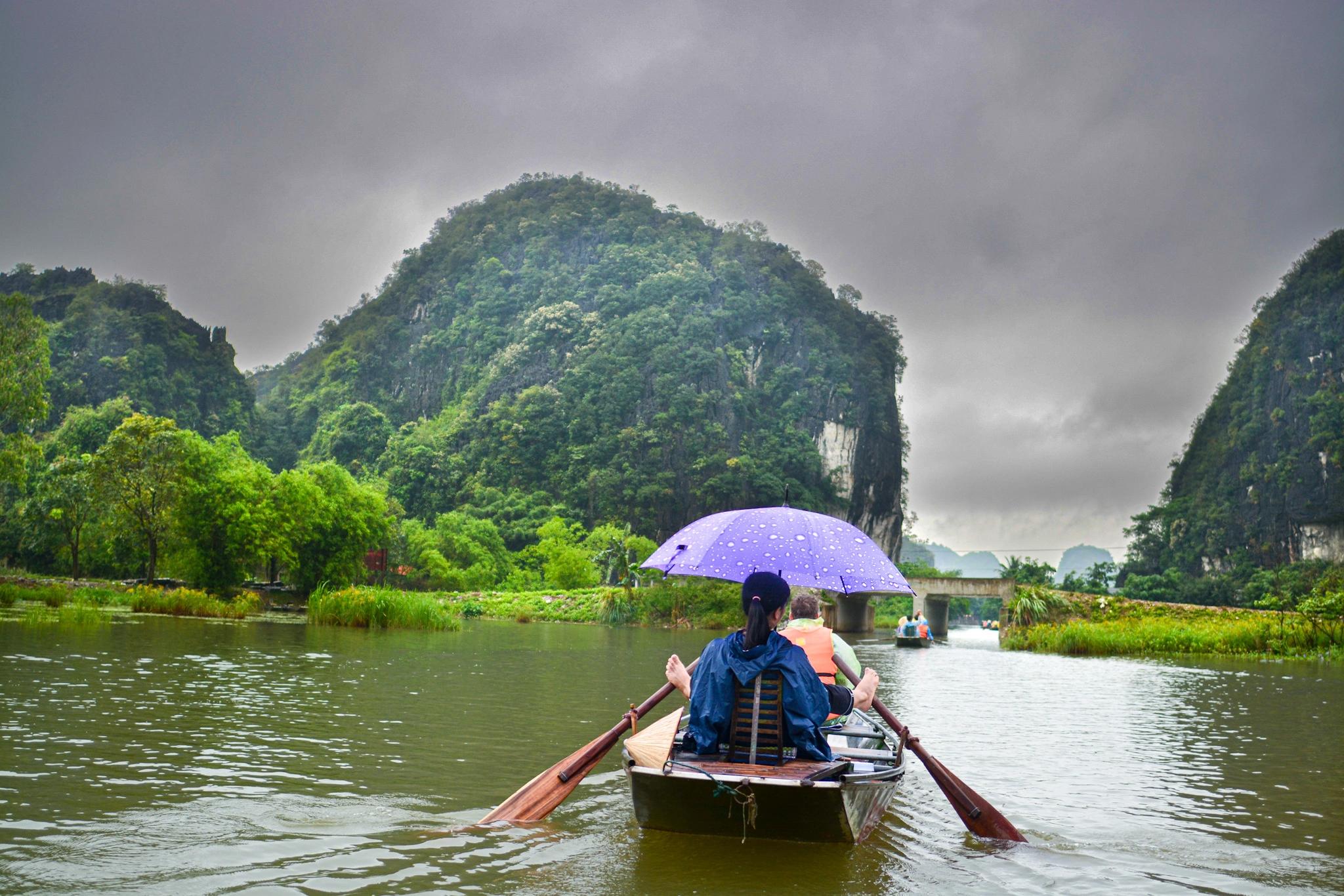 A perfect rainy day while floating down through Ngo Dong River