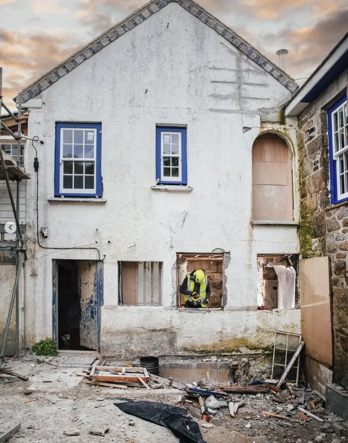 new timber windows for coastal gem in cornwall