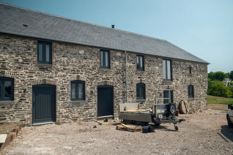 bespoke timber joinery for builders 