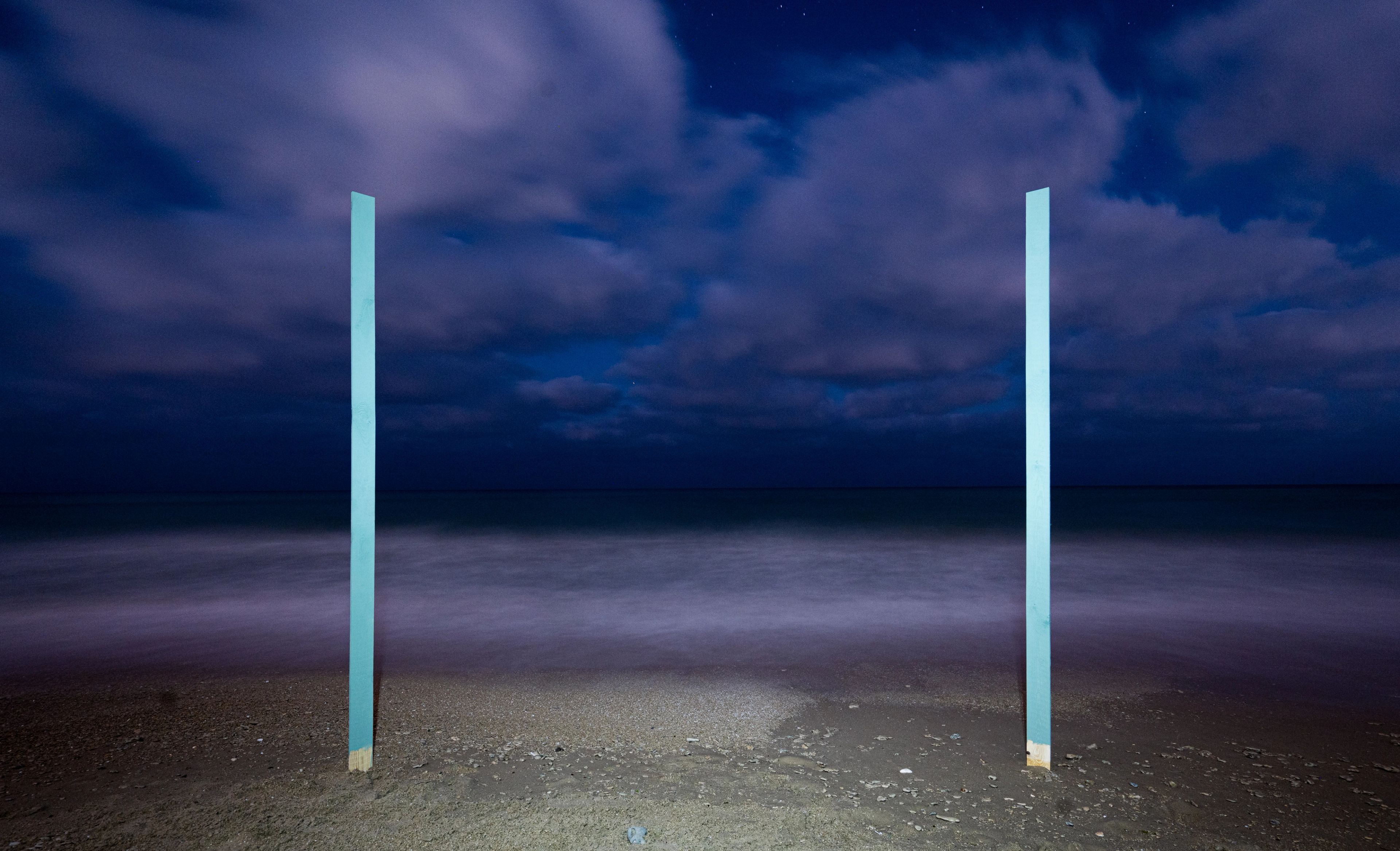 Gate (to the waves)