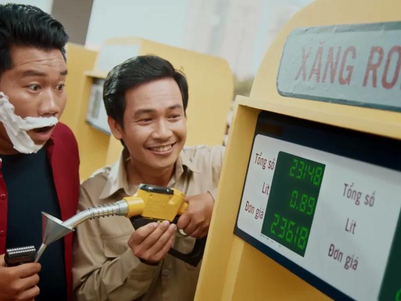 Vinfast E-Scooter (Năng Lượng Hiện Đại — Dẫn Lối Tương Lai)