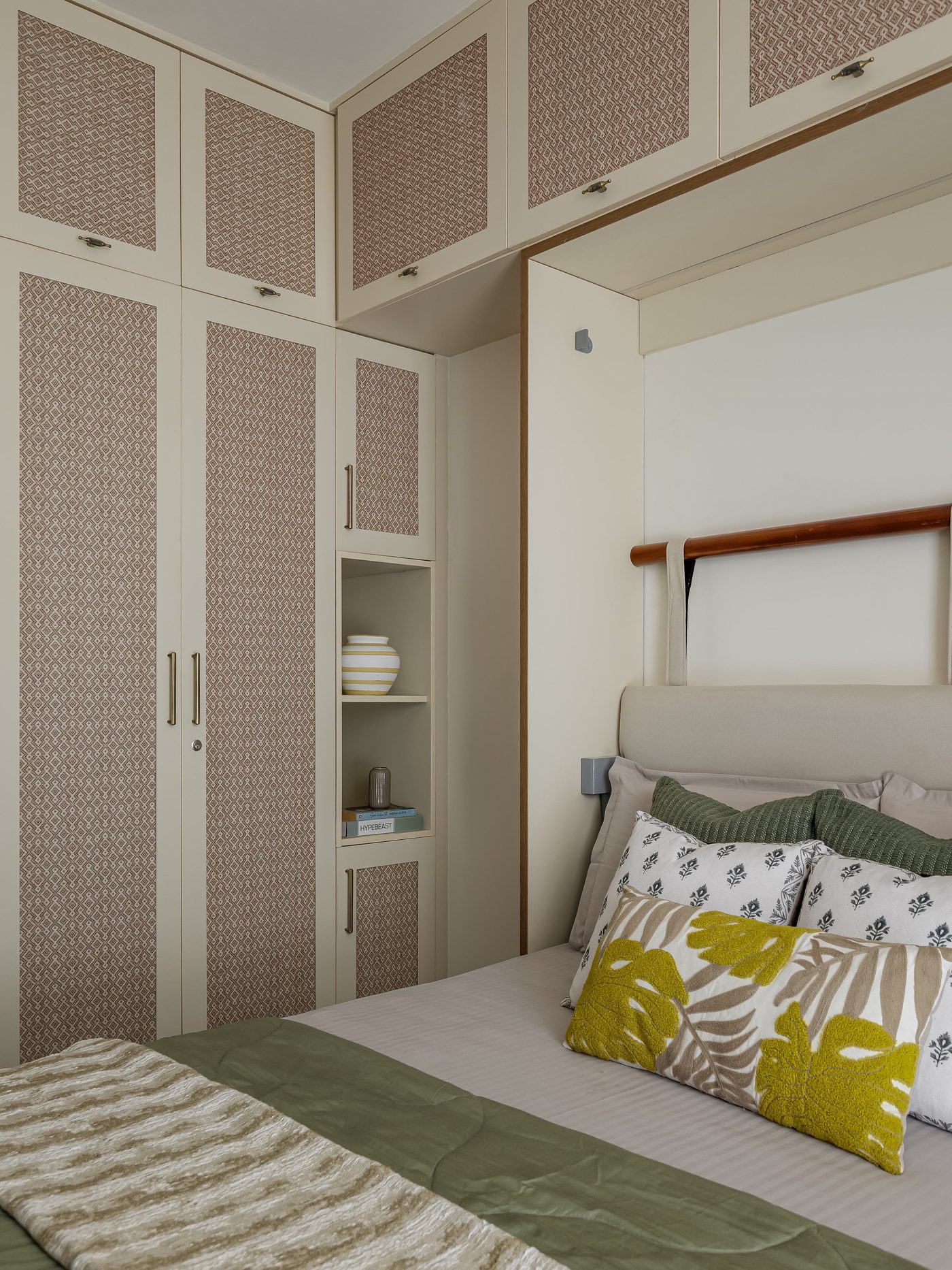 Murphy bed wall in soft pink