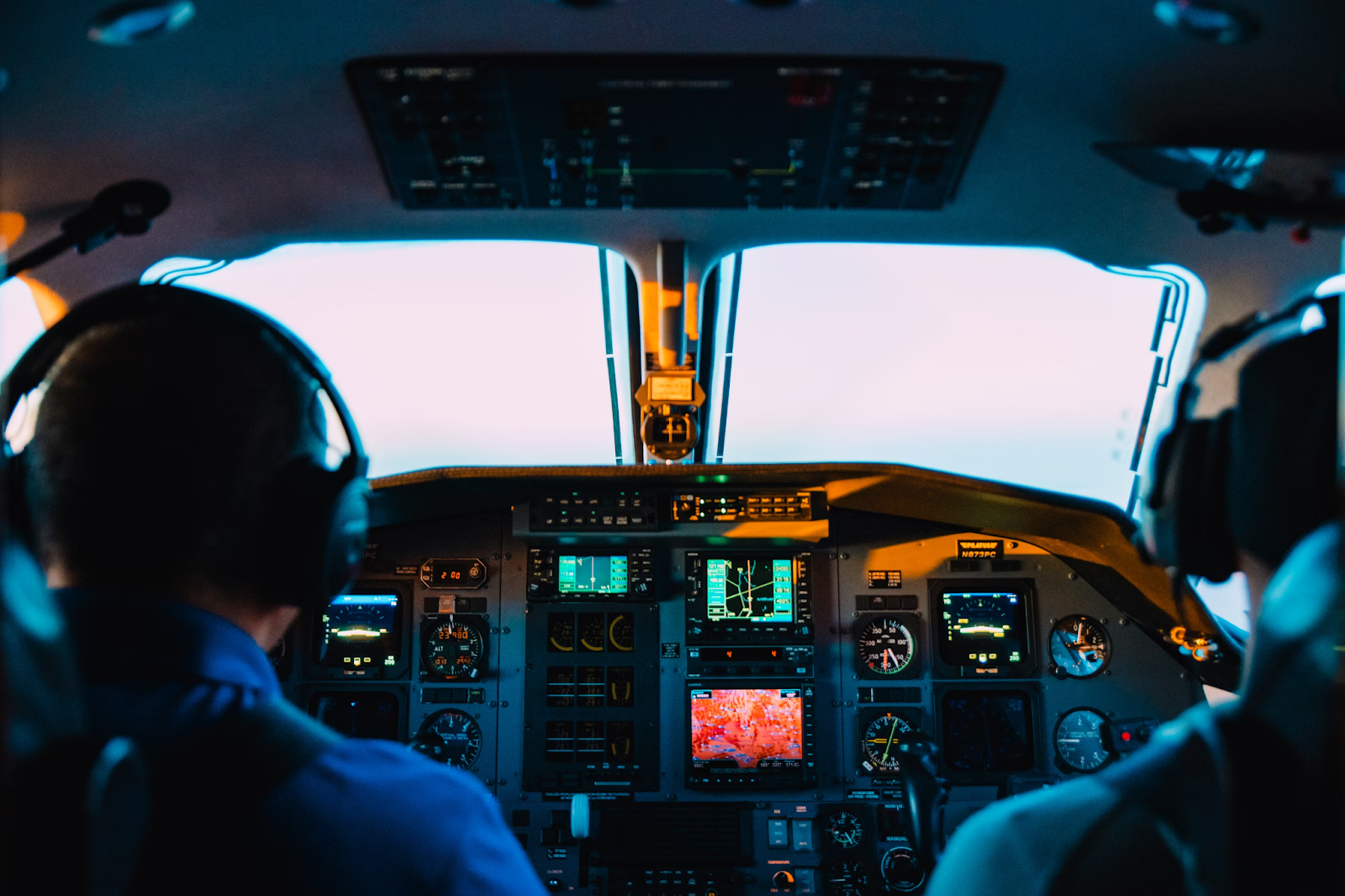 Alle Flugzeuge müssen den FAA-Vorschriften entsprechen, um ihren regulären Betrieb gewährleisten zu können. ePlaneAI erleichtert ihnen die Arbeit.